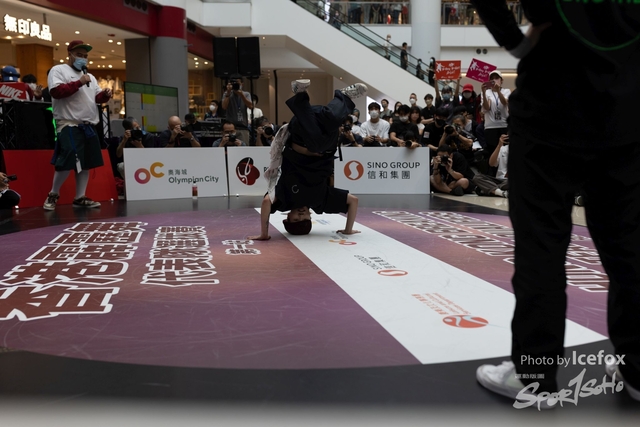 Break_Dance_R1-279