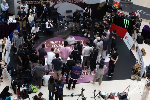 Break_Dance_R1-283