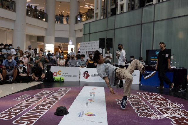 Break_Dance_R1-291