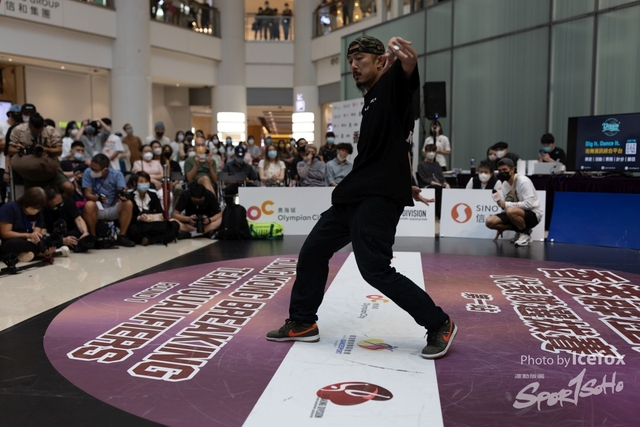 Break_Dance_R1-293