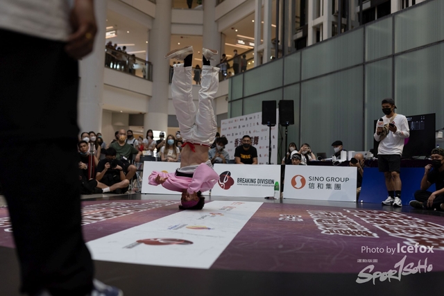 Break_Dance_R1-295