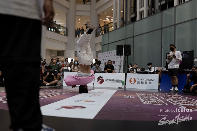 Break_Dance_R1-297