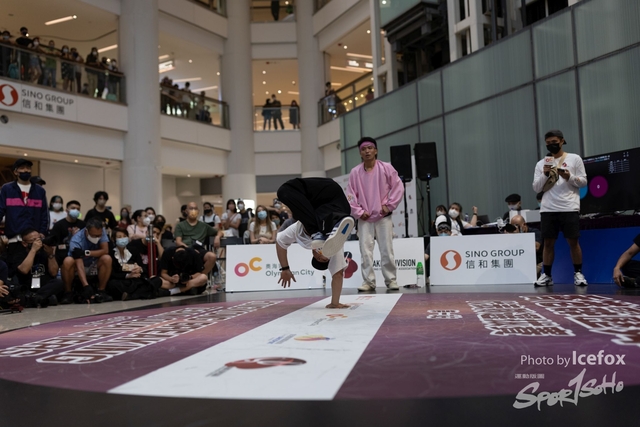 Break_Dance_R1-298