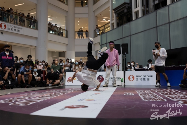 Break_Dance_R1-300
