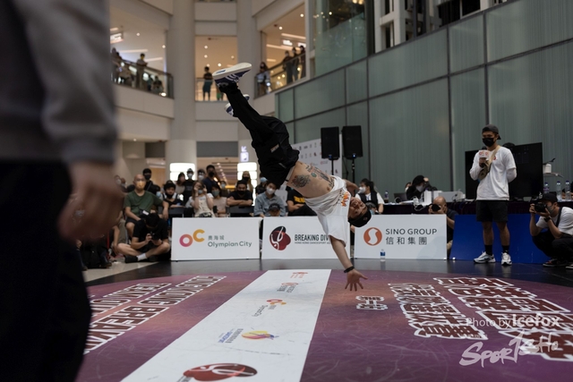 Break_Dance_R1-317
