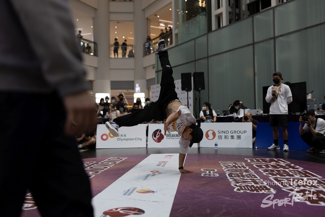 Break_Dance_R1-320
