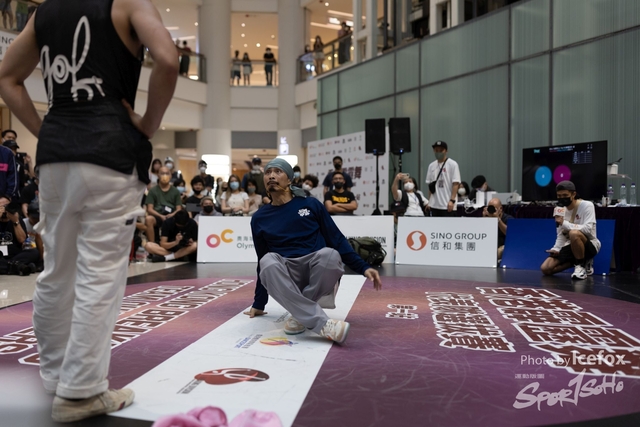 Break_Dance_R1-337