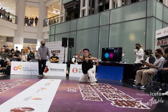 Break_Dance_R1-345