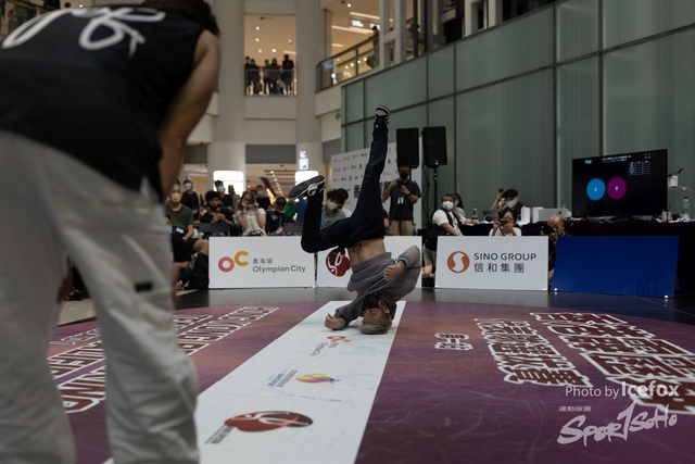 Break_Dance_R1-347