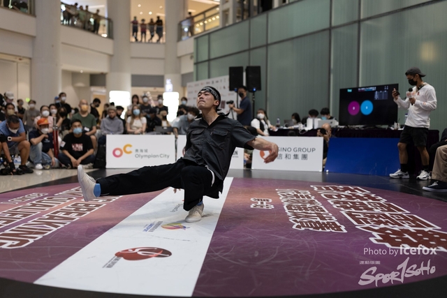 Break_Dance_R1-352