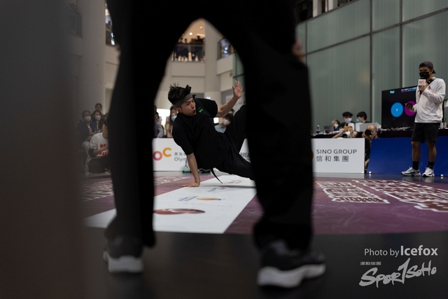 Break_Dance_R1-369