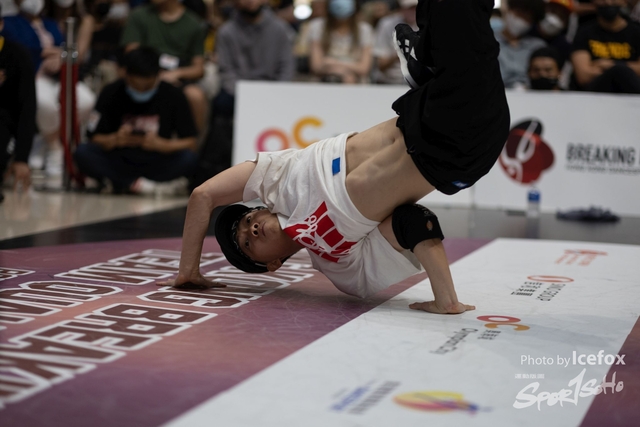 Break_Dance_R1-373