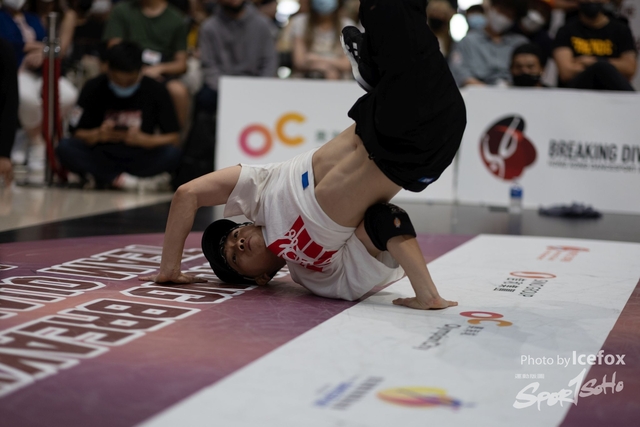 Break_Dance_R1-375