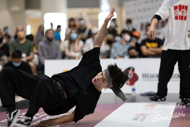 Break_Dance_R1-379