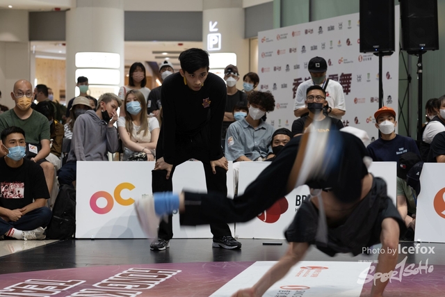 Break_Dance_R1-382