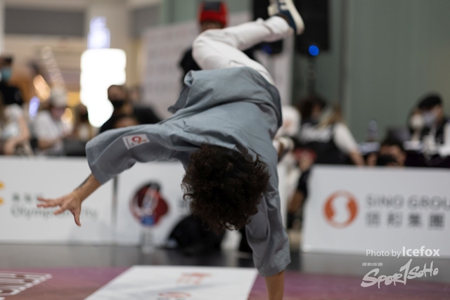 Break_Dance_R1-387