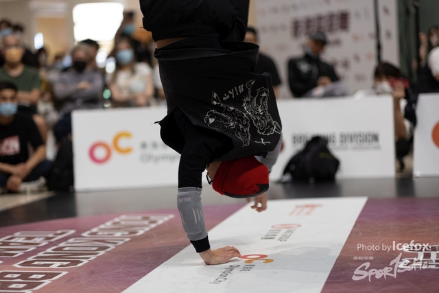 Break_Dance_R1-398
