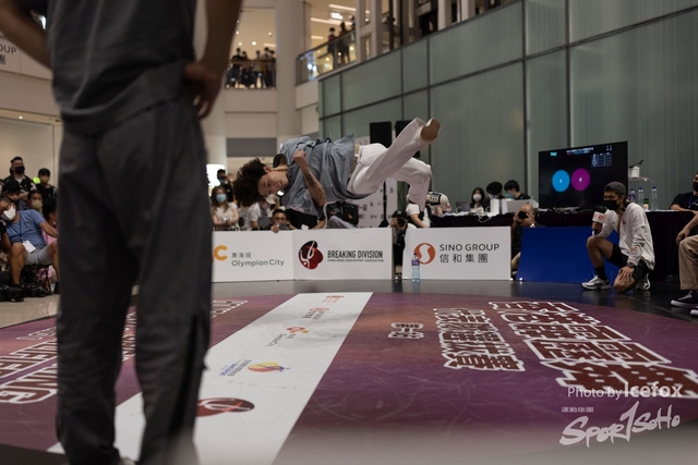 Break_Dance_R1-432