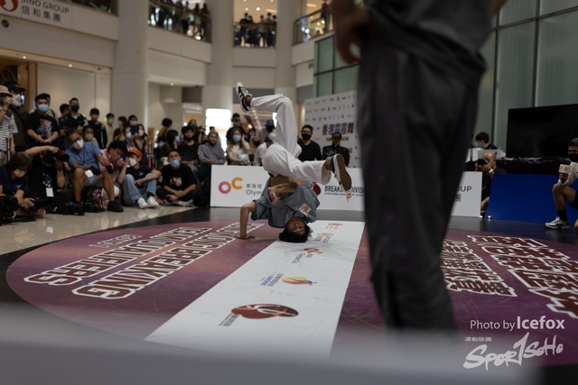Break_Dance_R1-439