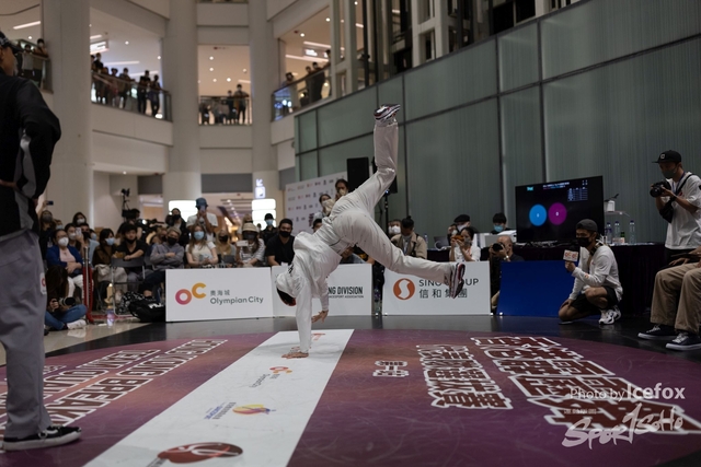 Break_Dance_R1-449