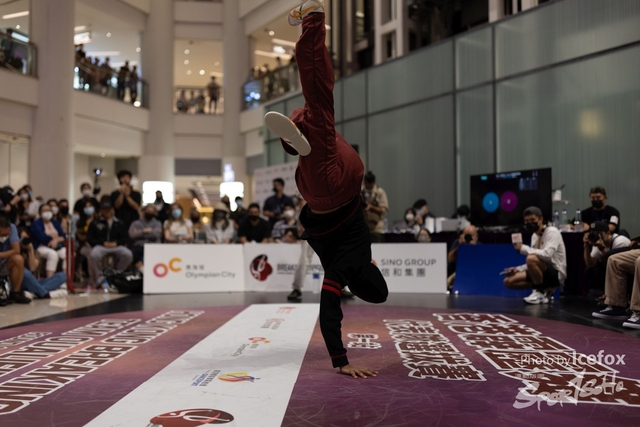 Break_Dance_R1-459