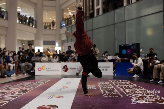 Break_Dance_R1-463