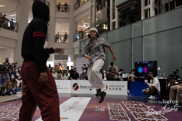 Break_Dance_R1-467