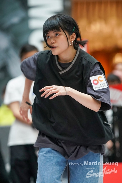 16025302