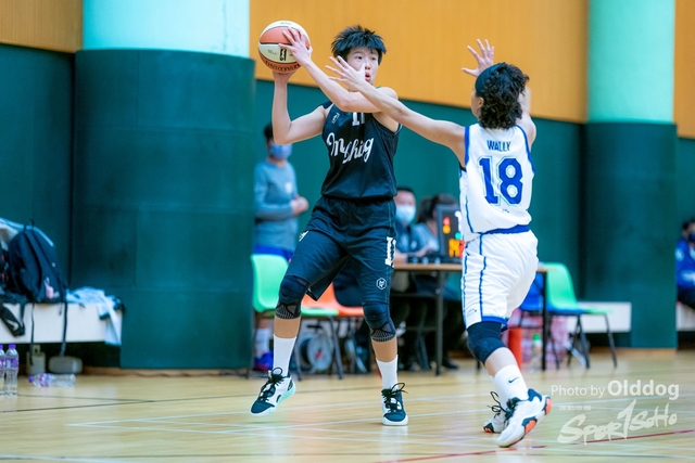 221012Basketball-36