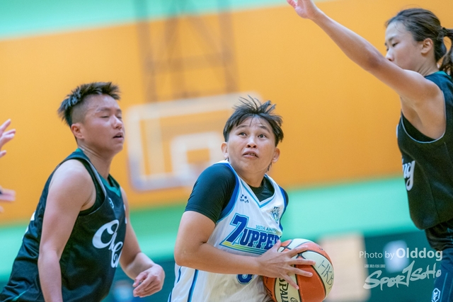 221012Basketball-96