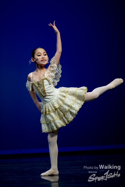 2022-10-04 Solo Dance-0922