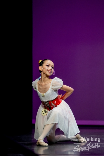 2022-10-04 Solo Dance-1404