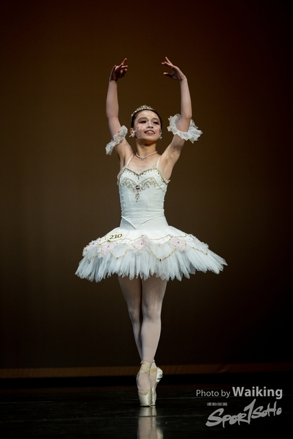 2022-10-04 Solo Dance-1638
