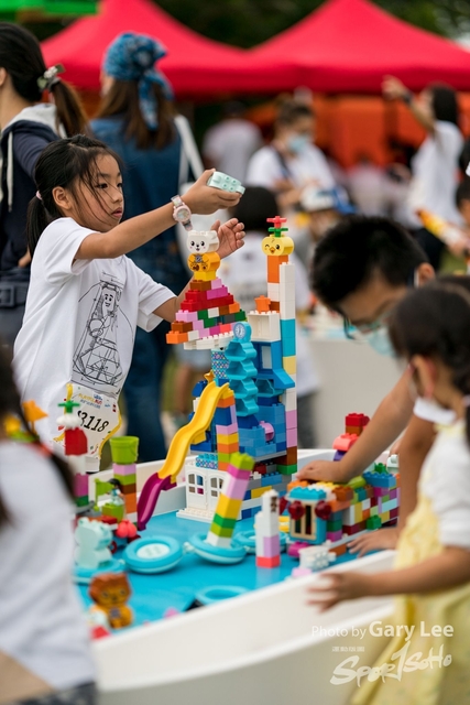 LEGO Playful Run 0556