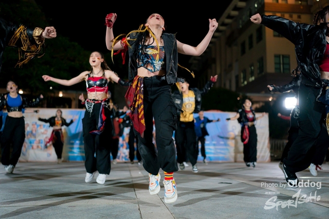 MassDance855