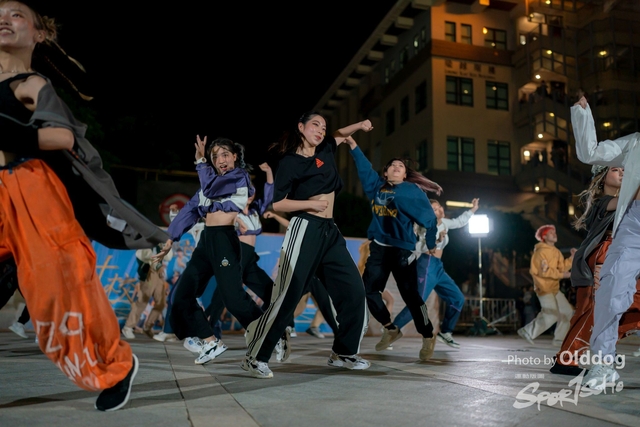MassDance979