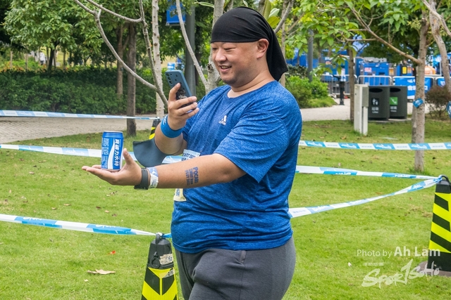 72B_9549