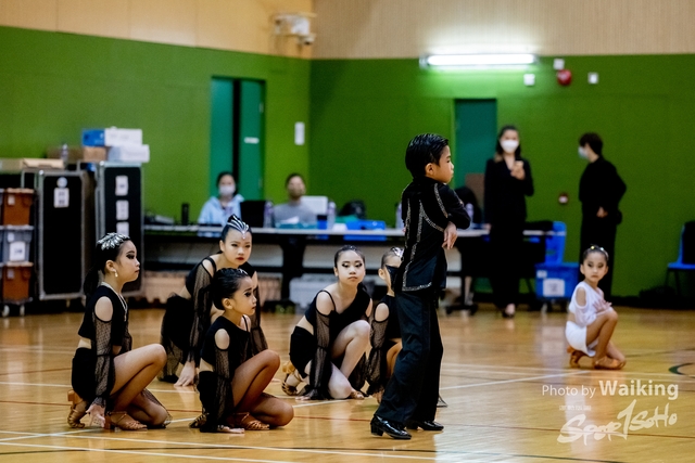 2022-12-11 Group Dance-0043