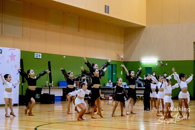 2022-12-11 Group Dance-0046