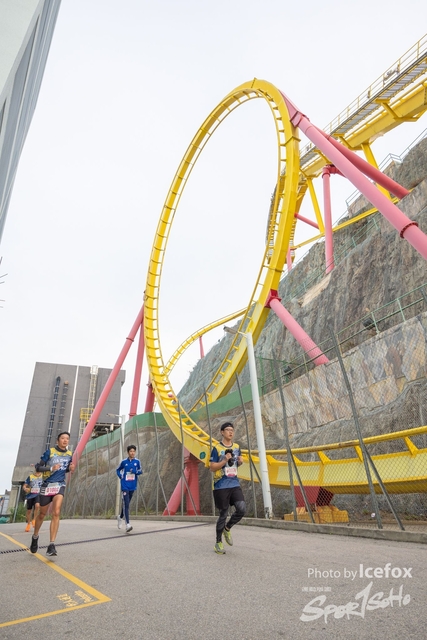 Lions_Run-200