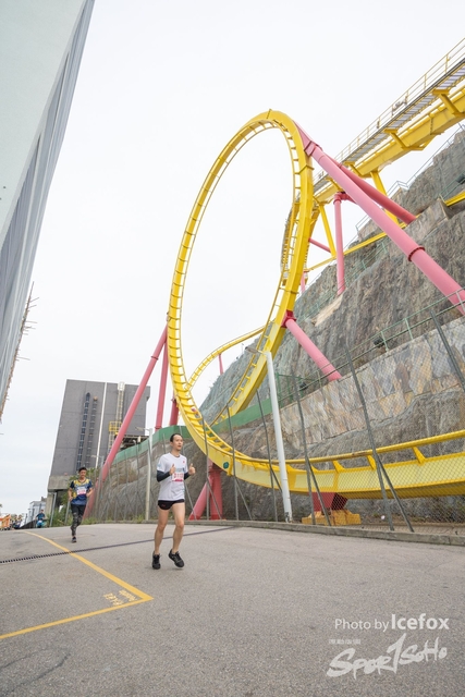 Lions_Run-256