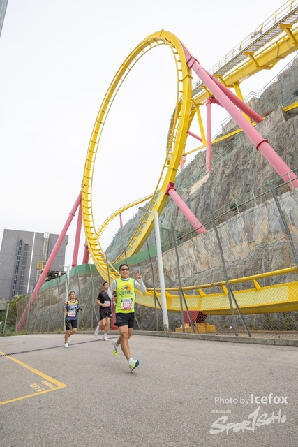 Lions_Run-320