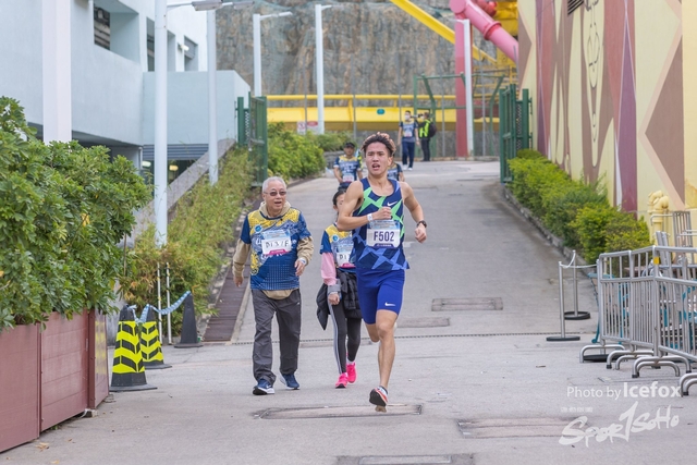 Lions_Run-435