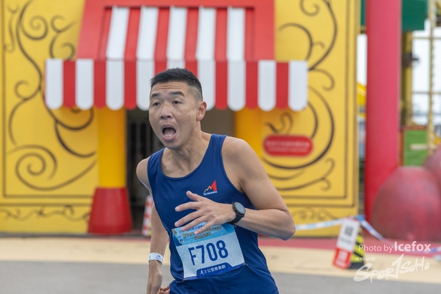 Lions_Run-437