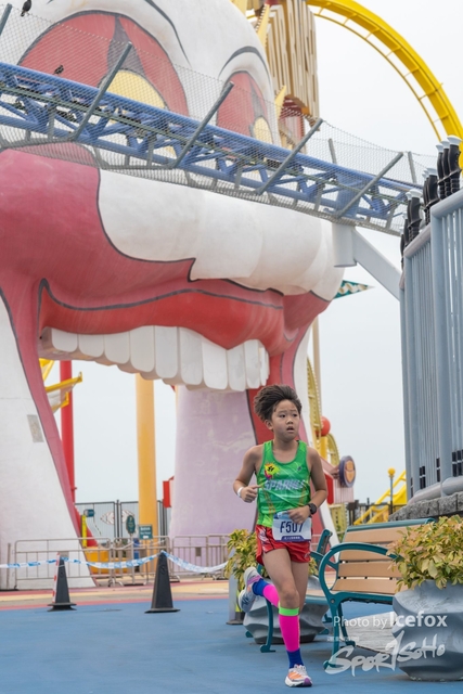 Lions_Run-446