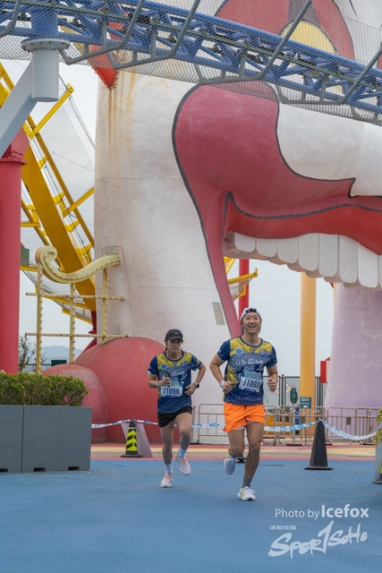 Lions_Run-458