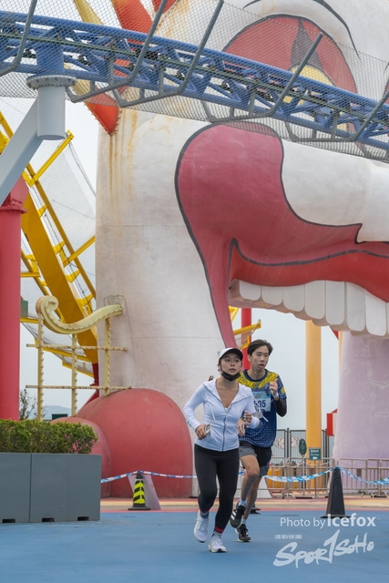 Lions_Run-474