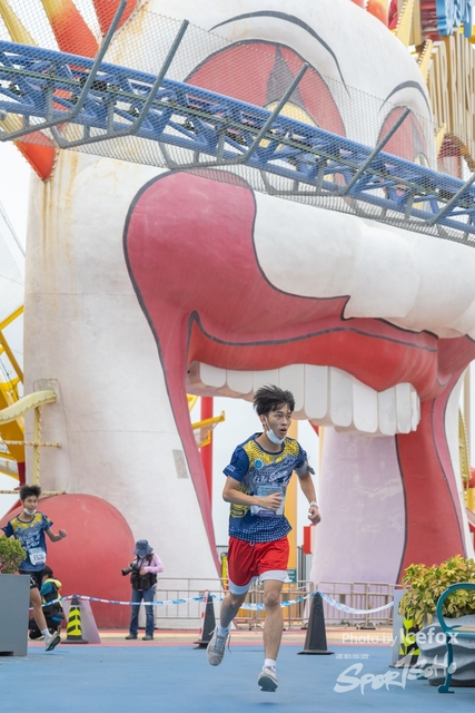 Lions_Run-479