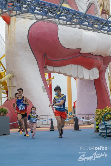 Lions_Run-516