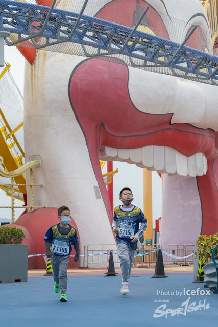 Lions_Run-518